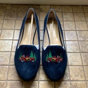 NWT Talbots Indigo Blue Suede Ryan Christmas Truck Embroidered Flat